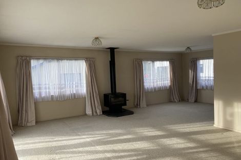 Photo of property in 18 Millhaven Place, Otaki, 5512