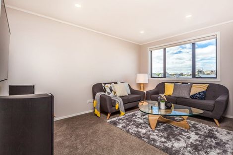 Photo of property in 12/11 Jack Conway Avenue, Manukau, Auckland, 2104