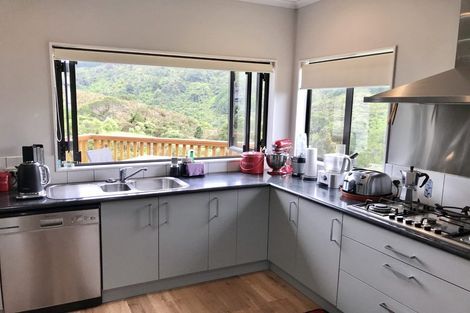 Photo of property in 9 Mcewen Crescent, Riverstone Terraces, Upper Hutt, 5018