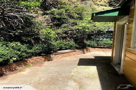 Photo of property in 108 Oriental Parade, Oriental Bay, Wellington, 6011