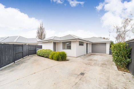 Photo of property in 49b Escort Grove, Awapuni, Palmerston North, 4412