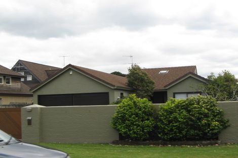 Photo of property in 86 Tindalls Bay Road, Tindalls Beach, Whangaparaoa, 0930