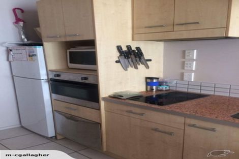 Photo of property in Harbour Green Apartments, 808/11 Union Street, Auckland Central, Auckland, 1010