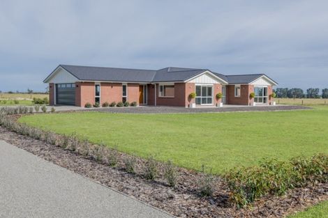 Photo of property in 88 Pohutukawa Drive, Levin, 5571