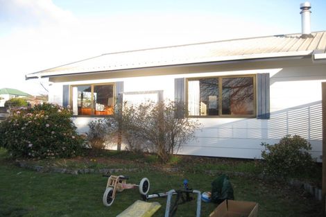 Photo of property in 5 Logan Avenue, Wharewaka, Taupo, 3330