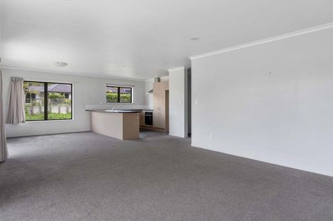Photo of property in 28/19 Glencarron Place, Bethlehem, Tauranga, 3110