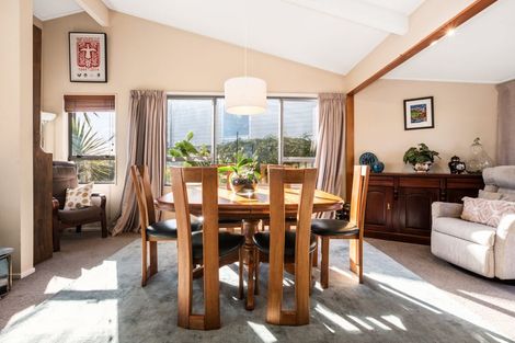 Photo of property in 2 Forth Place, Papakowhai, Porirua, 5024