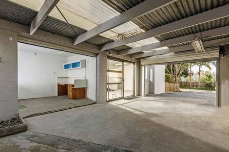 Photo of property in 319 Albany Highway, Rosedale, Auckland, 0632