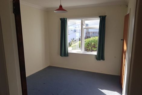 Photo of property in 20 Ashleigh Crescent, Miramar, Wellington, 6022