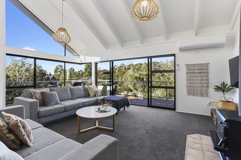 Photo of property in 29 Homewood Place, Chatswood, Auckland, 0626