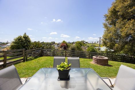 Photo of property in 2 Moule Street, Kihikihi, Te Awamutu, 3800