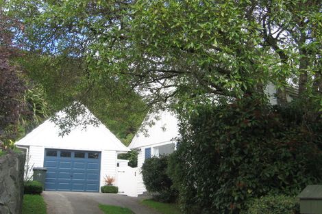 Photo of property in 8 Woodhouse Avenue, Karori, Wellington, 6012