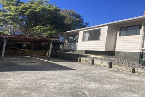 Photo of property in 102 Kemp Road, Massey, Auckland, 0614