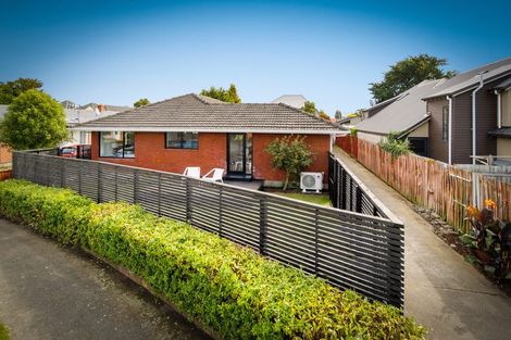 Photo of property in 1/4 Trist Place, Edgeware, Christchurch, 8013
