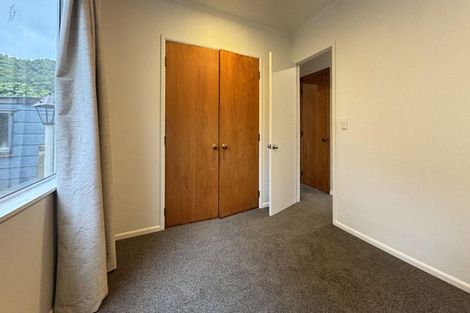 Photo of property in 17 Hookway Grove, Paraparaumu, 5032