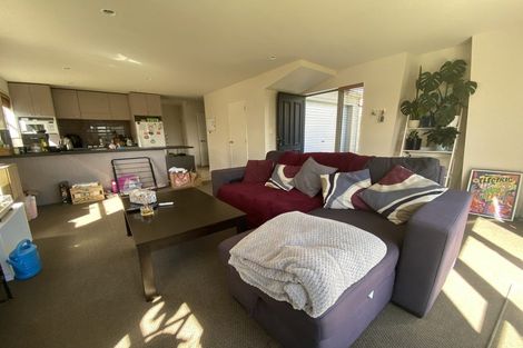 Photo of property in 38b Ruskin Road, Newlands, Wellington, 6037