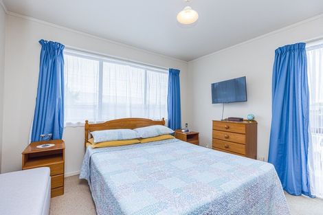 Photo of property in 8 Karyn Street, Castlecliff, Whanganui, 4501