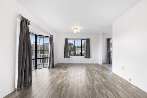 Photo of property in 14 Imperial Place, Henderson, Auckland, 0612