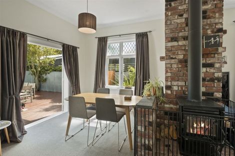 Photo of property in 129 Somerfield Street, Somerfield, Christchurch, 8024