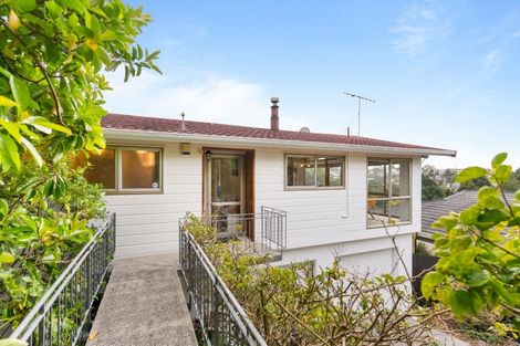 Photo of property in 12 Mcdowell Crescent, Hillcrest, Auckland, 0627