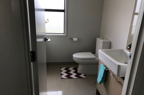 Photo of property in 14 Hirimate Place, Flat Bush, Auckland, 2019