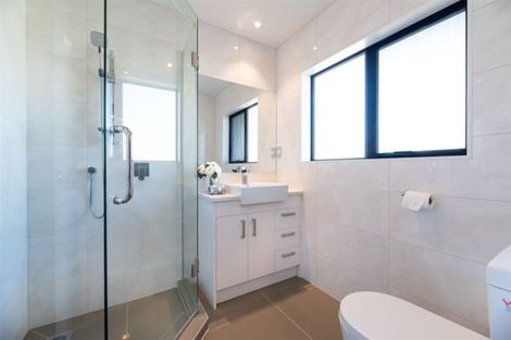 Photo of property in 7 Kahika Grove, Huapai, Kumeu, 0810