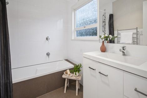 Photo of property in 26 George Crescent, Buckland, Pukekohe, 2677