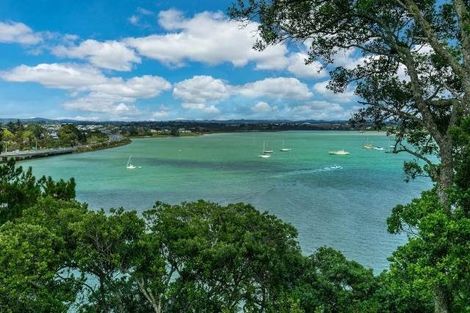 Photo of property in 25 Austin Road, Greenhithe, Auckland, 0632