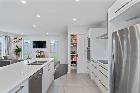 Photo of property in 15 Cressy Place, Darfield, 7510