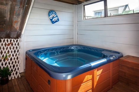 Photo of property in 28b Hornsea Road, Tairua, 3508