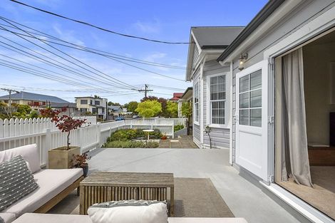 Photo of property in 60 Gover Street, New Plymouth, 4310