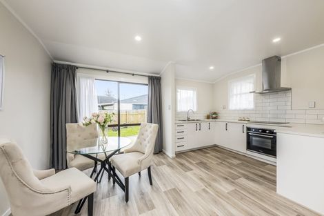 Photo of property in 2/22 Mcdougall Street, Manurewa East, Auckland, 2102