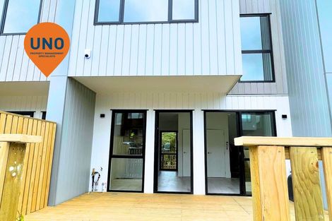 Photo of property in 132e Tiriwa Drive, Massey, Auckland, 0614