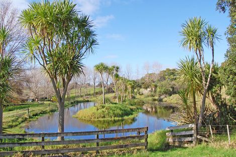 Photo of property in 32 Waterview Crescent, Kaiwaka, 0573