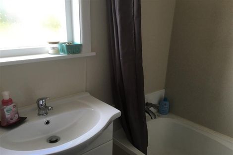 Photo of property in 13 Meadowvale Drive, Levin, 5510