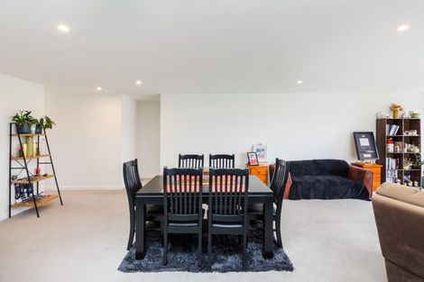 Photo of property in 3 Sardinia Grove, Fitzherbert, Palmerston North, 4410