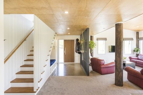 Photo of property in 34 Highland View Drive, Tokomaru, Palmerston North, 4474