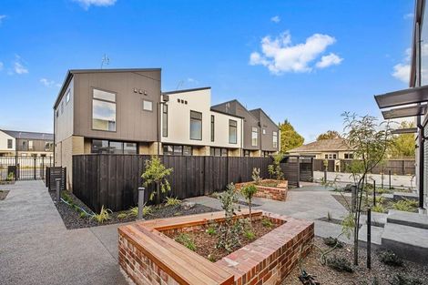 Photo of property in 2/235 Cranford Street, St Albans, Christchurch, 8014