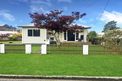 Photo of property in 16 Esplanade, Taumarunui, 3920
