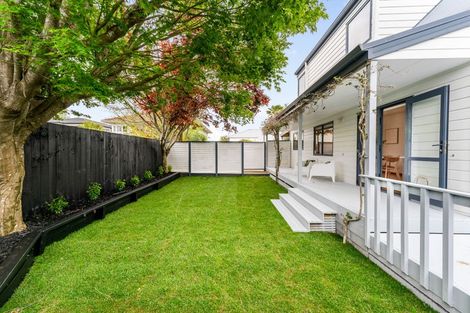 Photo of property in 23a Fairleigh Avenue, Mount Albert, Auckland, 1025