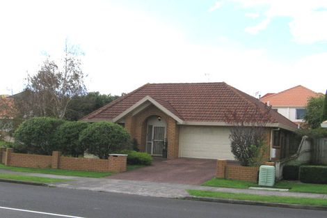 Photo of property in 2/62 Alicia Road, Somerville, Auckland, 2014