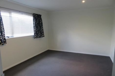 Photo of property in 8b Neeve Place, Taradale, Napier, 4112
