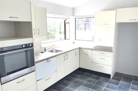 Photo of property in 953 East Coast Road, Torbay, Auckland, 0630