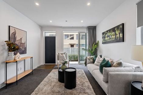 Photo of property in 2/30 Pirie Street, Mount Victoria, Wellington, 6011