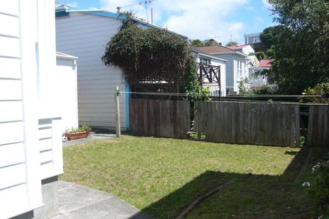Photo of property in 78 Tasman Street, Mount Cook, Wellington, 6021