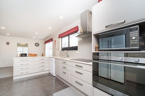 Photo of property in 24 Anakiwa Street, Kelvin Grove, Palmerston North, 4414