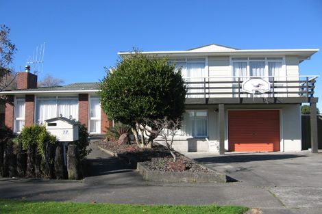 Photo of property in 77 Abraham Crescent, Milson, Palmerston North, 4414
