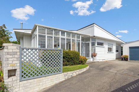 Photo of property in 6 Kaikomako Road, Waikanae, 5036