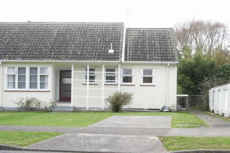 Photo of property in 5 Cleland Crescent, Naenae, Lower Hutt, 5011