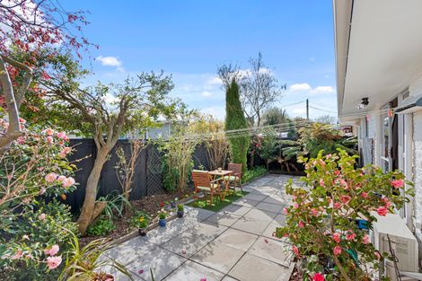 Photo of property in 2/30 Garvins Road, Hornby, Christchurch, 8042